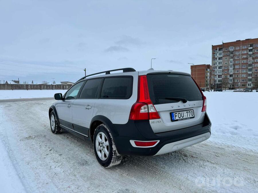 Volvo XC70 3 generation wagon