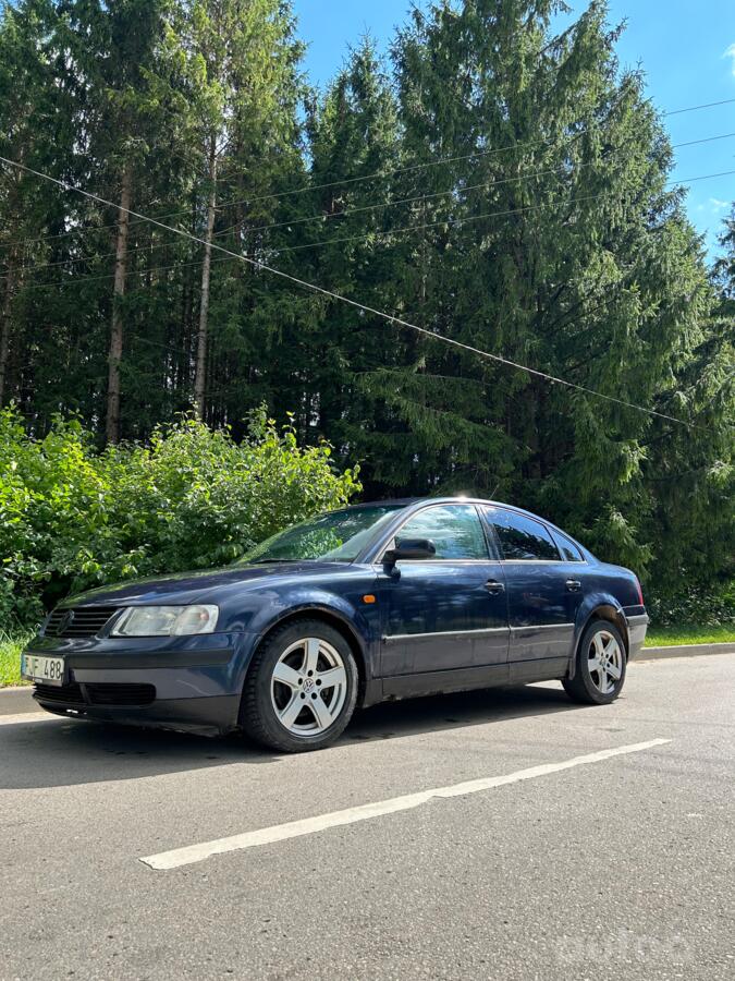 Volkswagen Passat B5 Sedan 4-doors