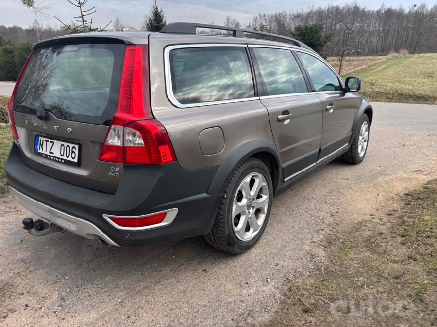 Volvo XC70