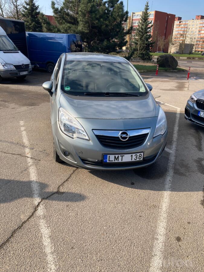 Opel Meriva 2 generation Minivan