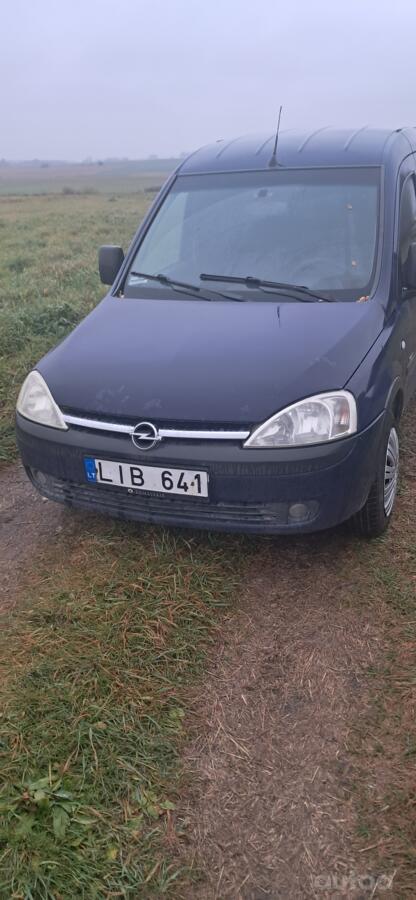Opel Combo C Tour minivan