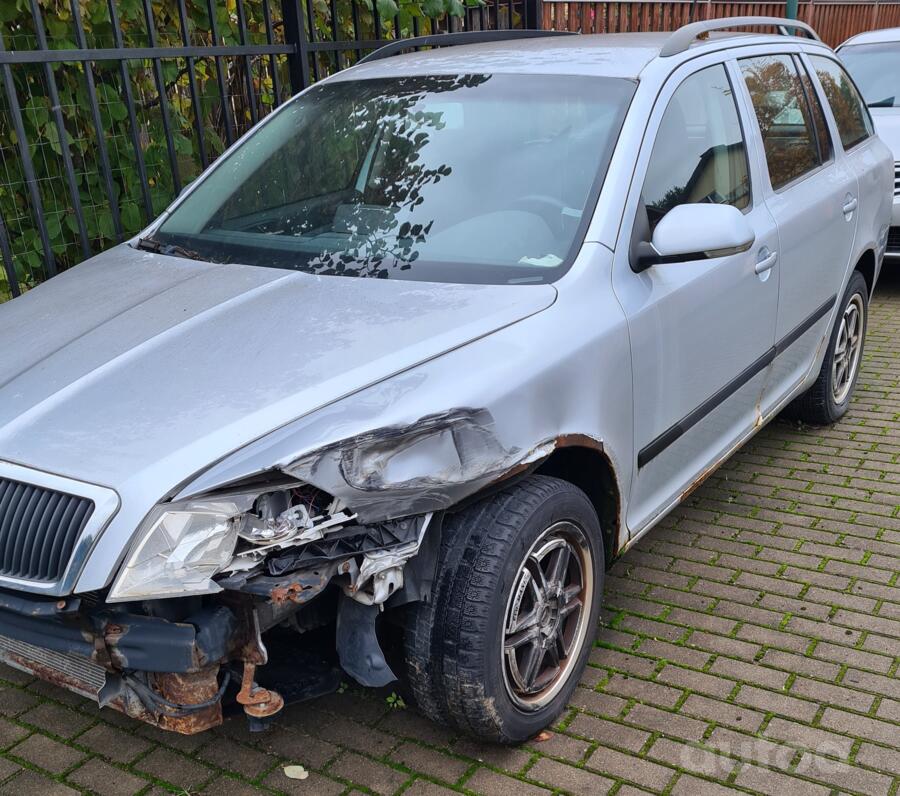Skoda Octavia 2 generation Combi wagon 5-doors