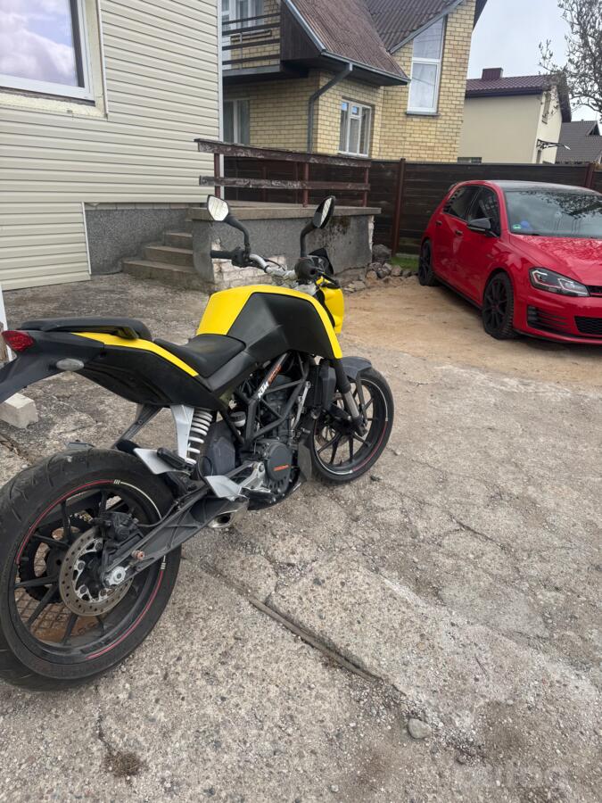 KTM Duke