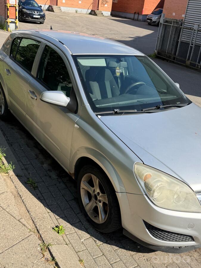 Opel Astra H [restyling]