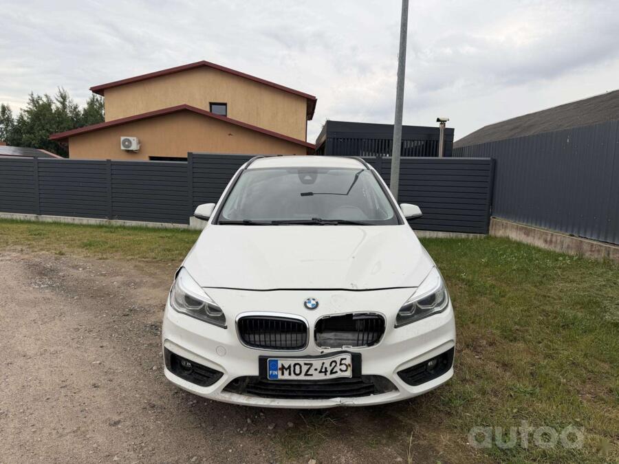 BMW 2 Series F44