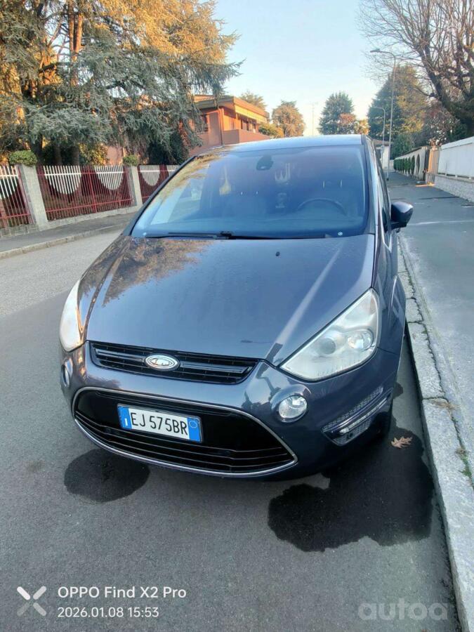 Ford S-Max 2011