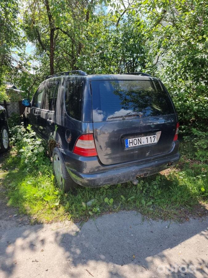 Mercedes-Benz M-Class W163 Crossover 5-doors
