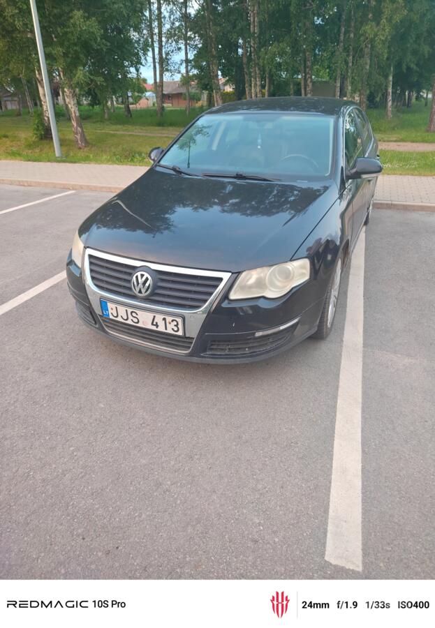 Volkswagen Passat B6 Sedan 4-doors