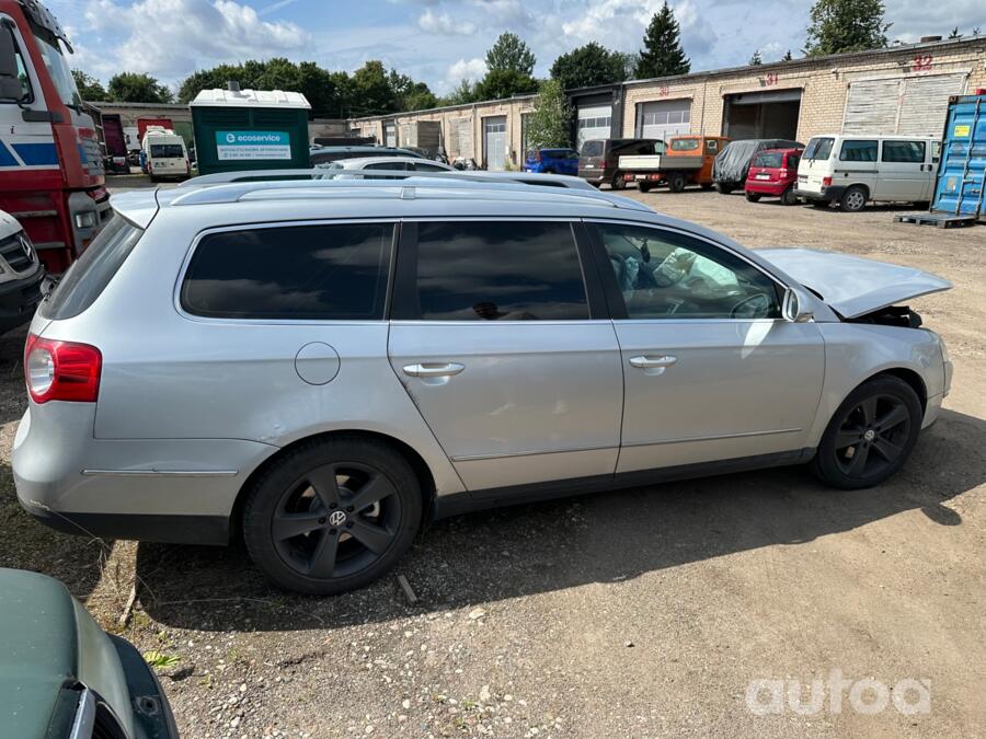 Volkswagen Passat B6 wagon 5-doors