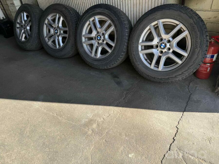 Bmw, light alloy