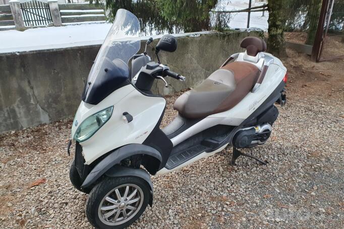 Piaggio MP3