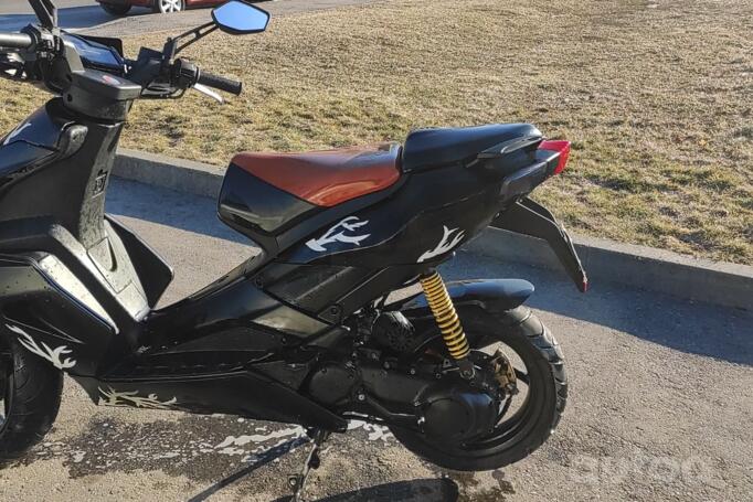 Aprilia SR