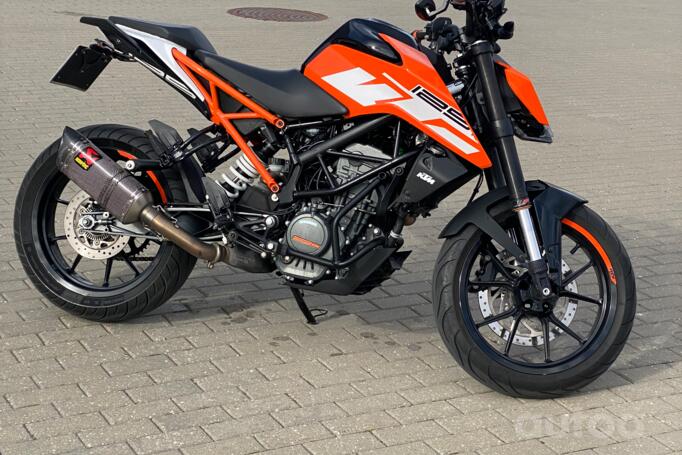 KTM Duke