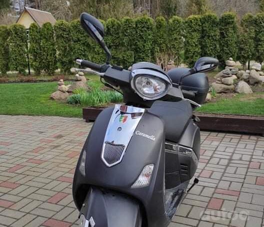 Vespa 50