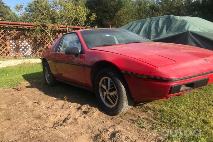 Pontiac Fiero 1 generation