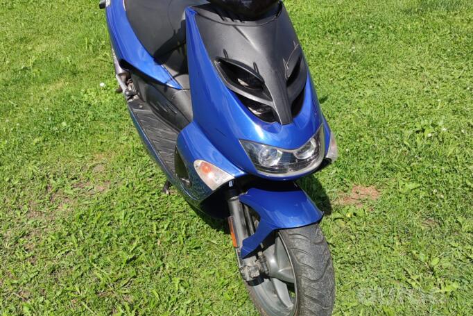 Aprilia SR