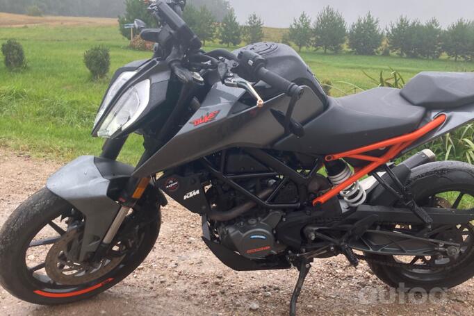 KTM Duke