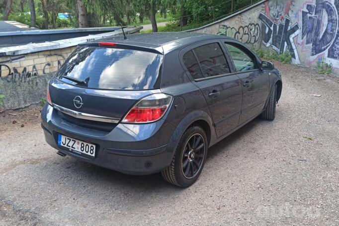 Opel Astra H [restyling]