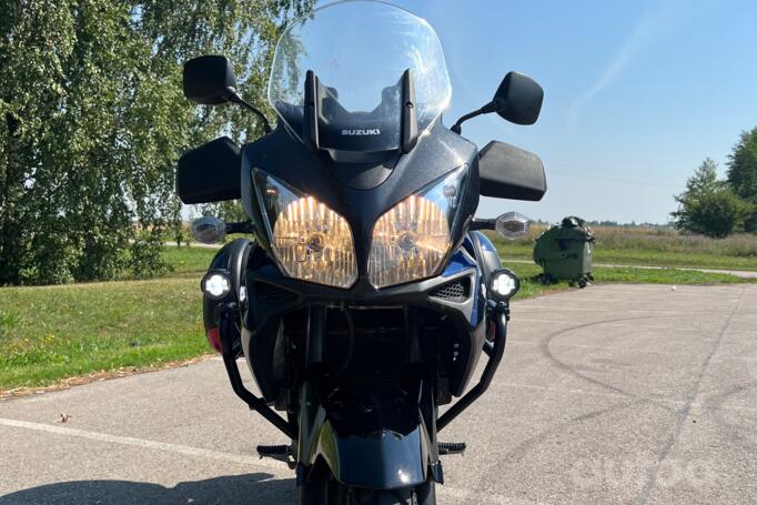 Suzuki V-Strom