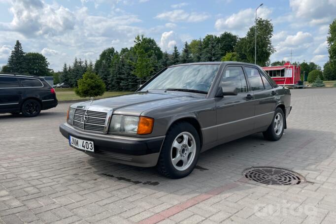 Mercedes-Benz 190 (W201) 1 generation