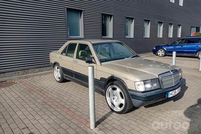 Mercedes-Benz 190 (W201) 1 generation