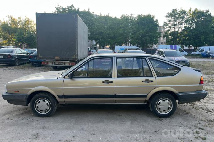 Volkswagen Passat B2 Hatchback 5-doors