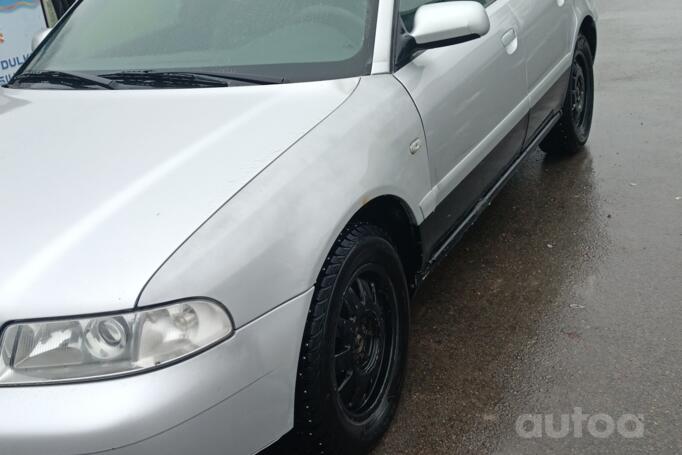 Audi A4 B5 [restyling] Avant wagon 5-doors