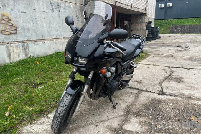 Yamaha FZS 600 Fazer