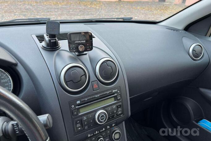 Nissan Qashqai 1 generation Crossover 5-doors