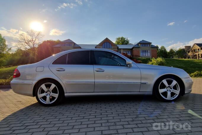 Mercedes-Benz E-Class W211 Sedan