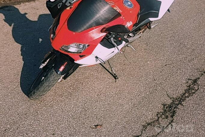 Aprilia RS