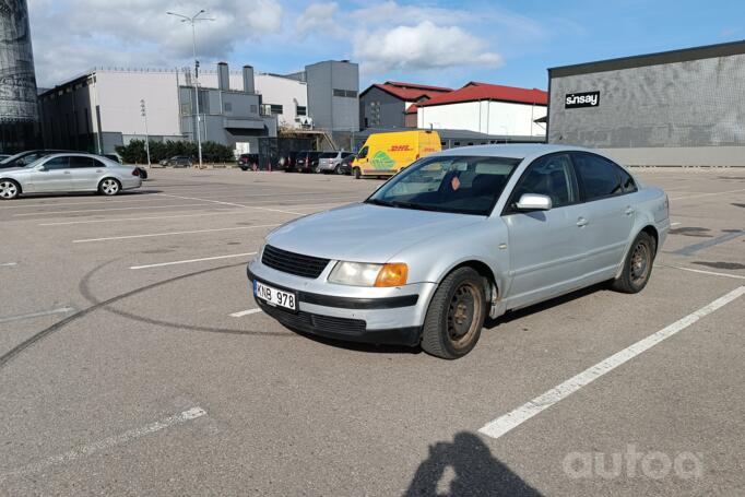 Volkswagen Passat B5 Sedan 4-doors