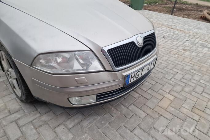 Skoda Octavia 2 generation Liftback 5-doors