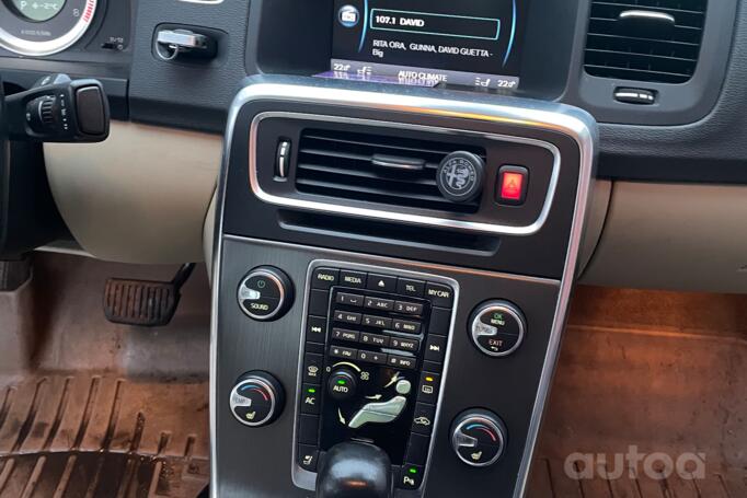 Volvo S60 2 generation Sedan