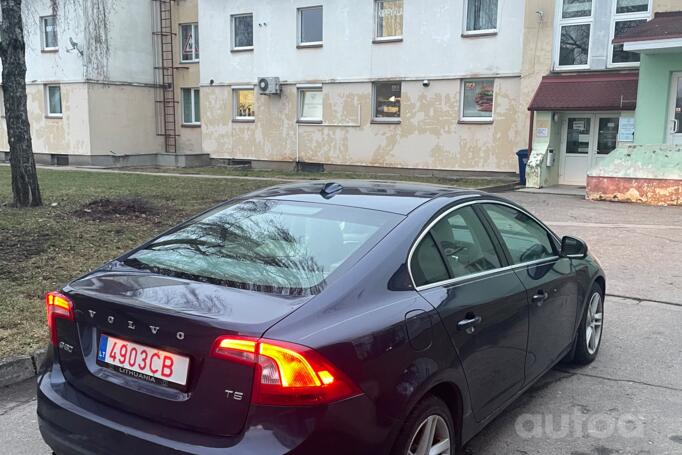 Volvo S60 2 generation Sedan