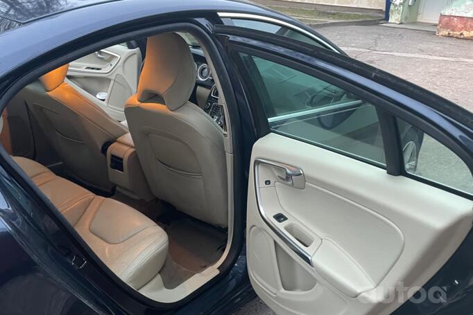 Volvo S60 2 generation Sedan