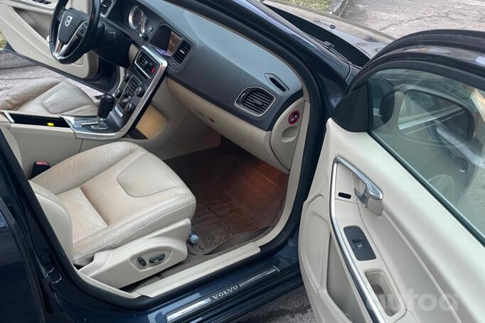 Volvo S60 2 generation Sedan