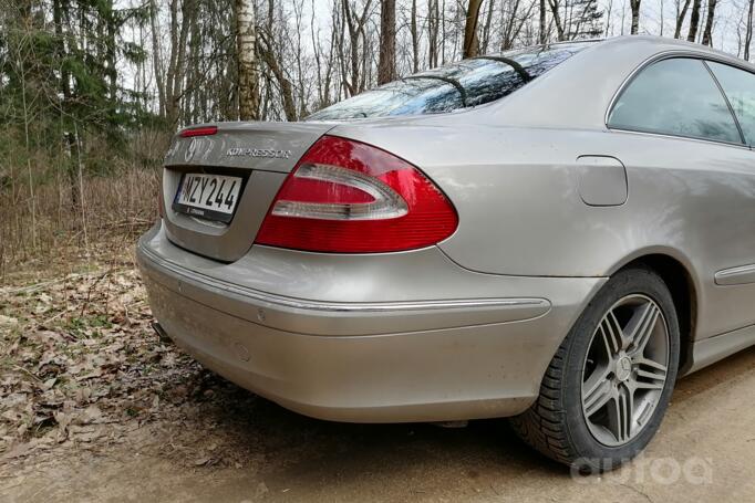 Mercedes-Benz CLK-Class C209 Coupe-Hardtop