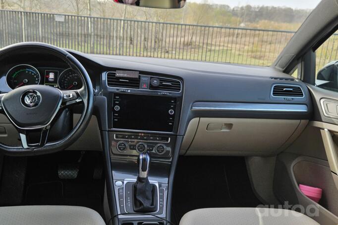 Volkswagen Golf 7 generation [restyling] Hatchback 5-doors