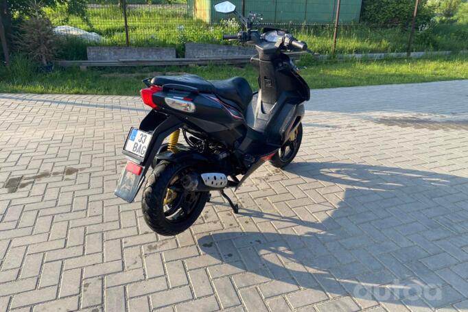 Aprilia SR