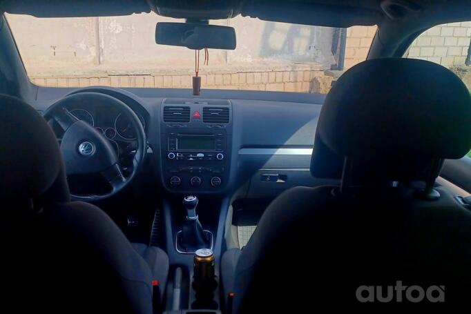 Volkswagen Golf GTI 5 generation