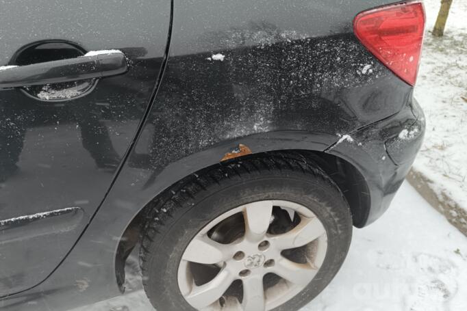 Peugeot 307 1 generation [restyling] Hatchback 5-doors