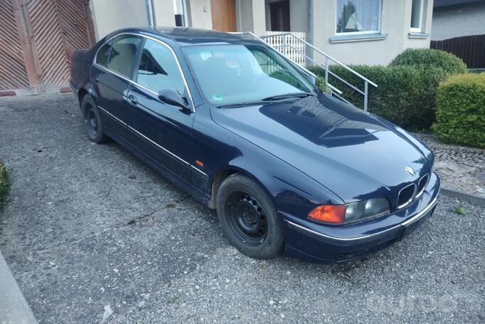 BMW 5 Series E39 Sedan 4-doors