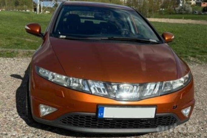 Honda Civic 8 generation Hatchback 5-doors