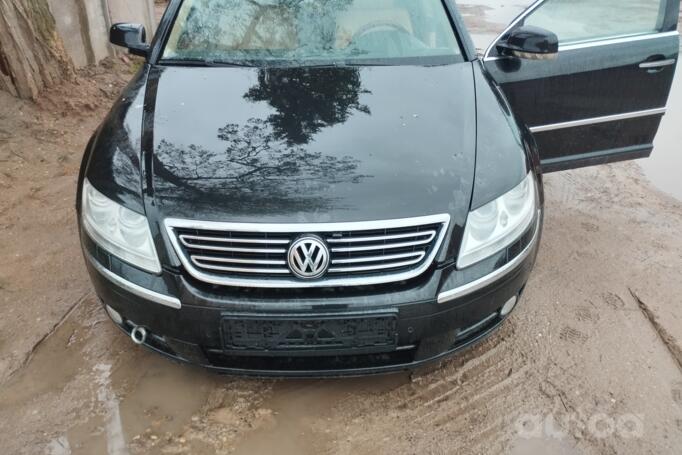 Volkswagen Phaeton 1 generation Sedan