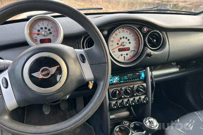 Mini One R50 [restyling] Hatchback