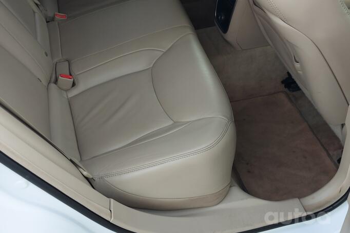 Chrysler 300C 2 generation Sedan 4-doors