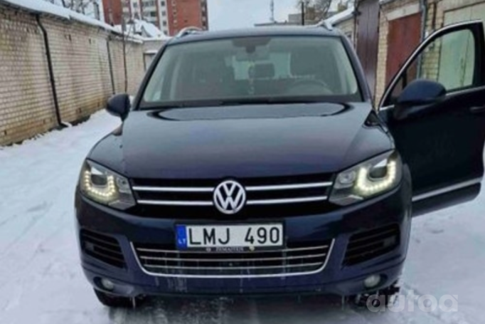 Volkswagen Touareg 2 generation Crossover