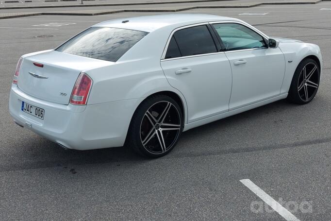 Chrysler 300C 2 generation Sedan 4-doors