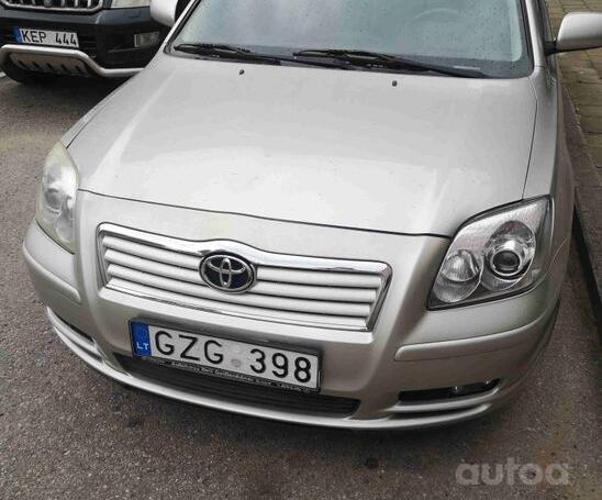 Toyota Avensis 2 generation Sedan